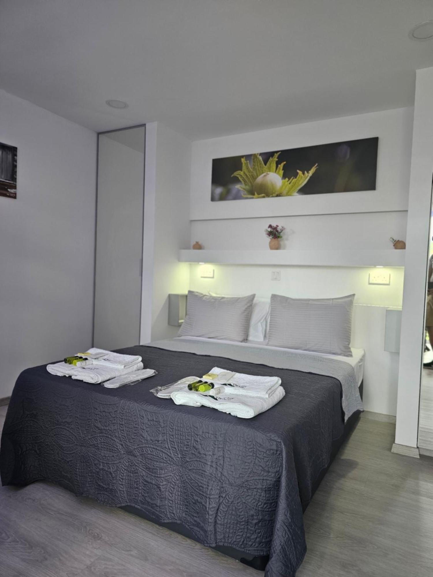 The Cliff Alona Aparthotel Exterior photo